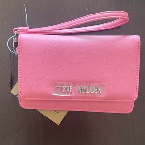 Steve Madden | Wristlet Wallet